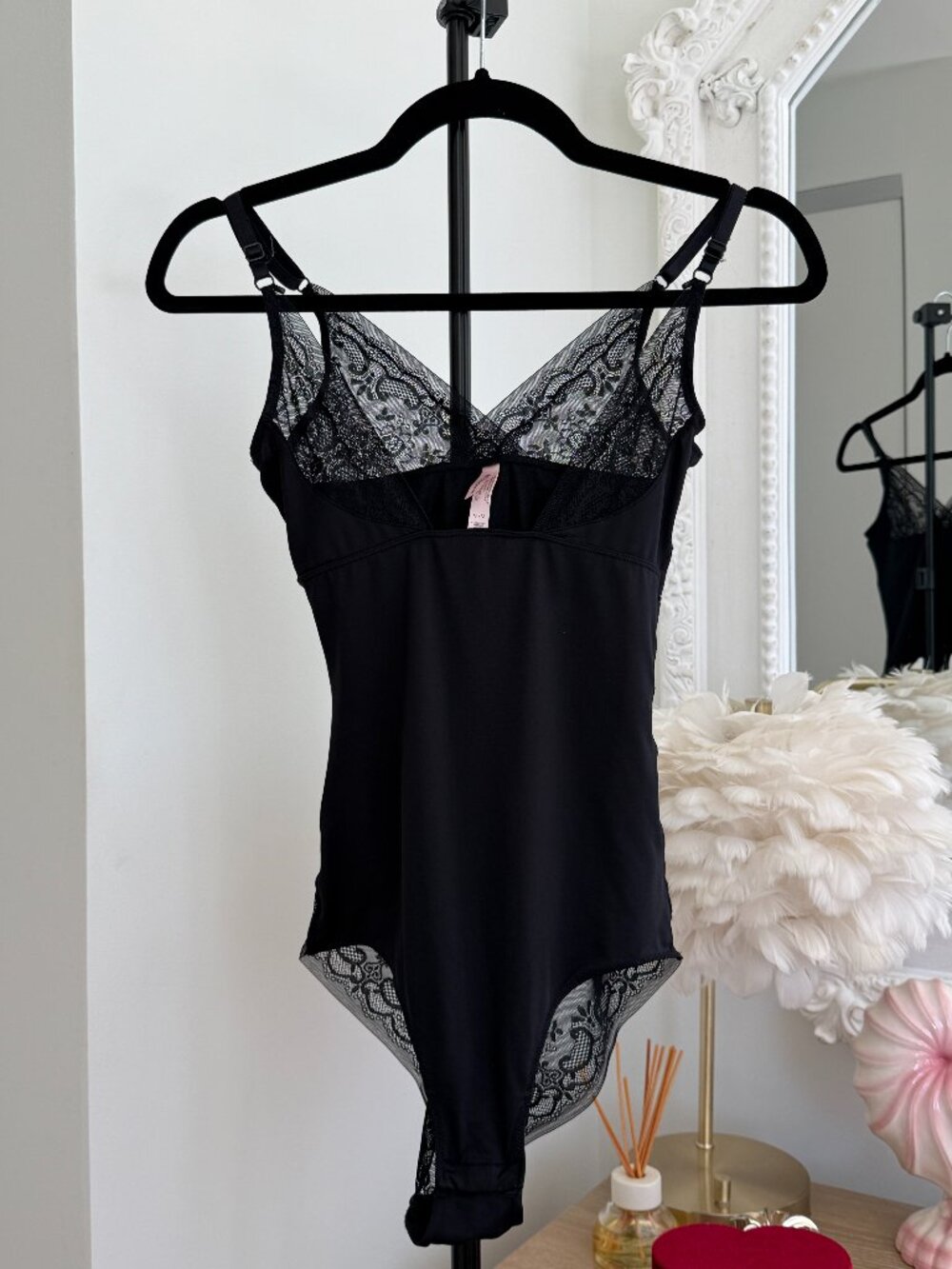 La Vie En Rose Black Lace Shapewear